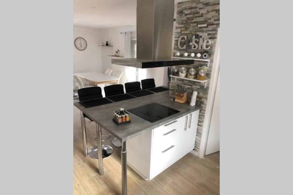 Agreable Maison Entre Bordeaux Et Le Bassin Saint-Jean-d'Illac Eksteriør bilde
